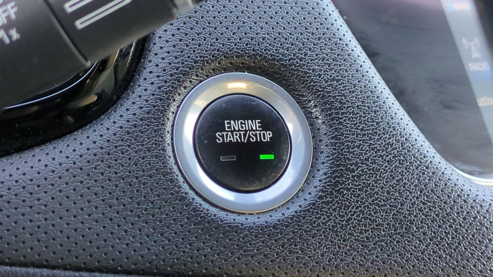 Used 2019 Cadillac XT5 FWD image 26