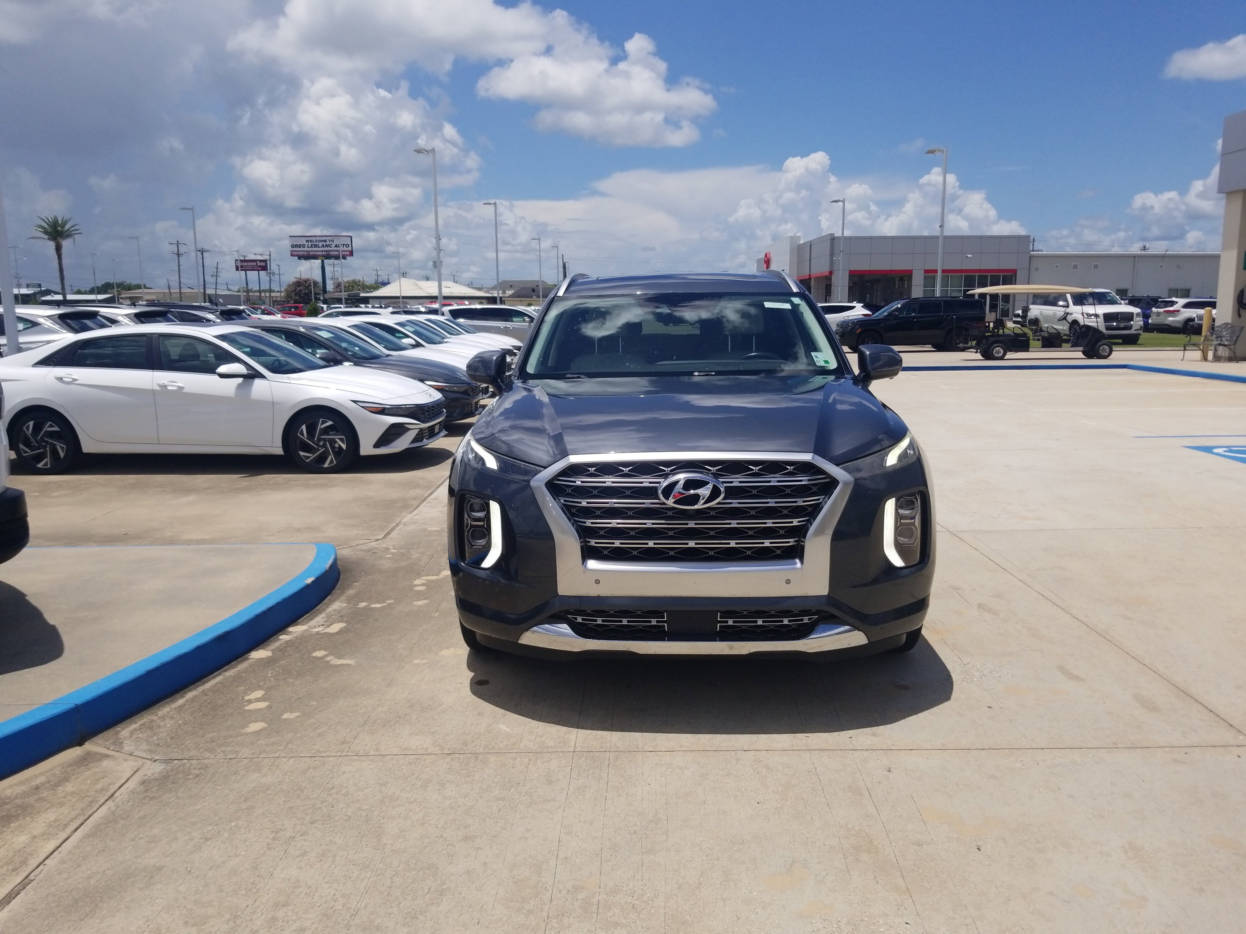 Used 2020 Hyundai Palisade Limited AWD/4WD image 2