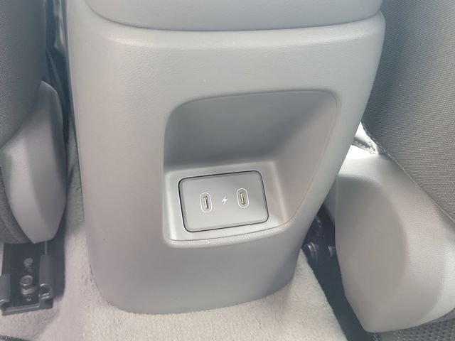 New 2026 Hyundai Elantra Hybrid FWD image 22