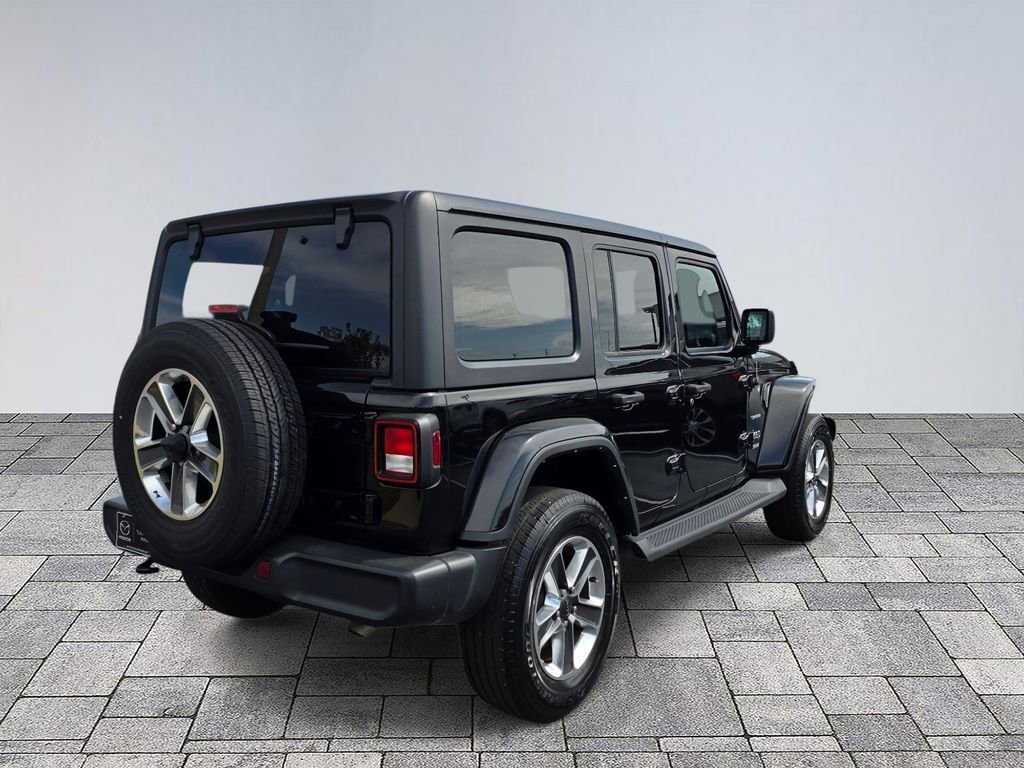 Used 2022 Jeep Wrangler Unlimited Sahara AWD/4WD image 8