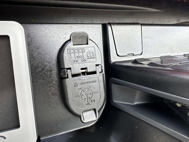 Used 2022 RAM 1500 Big Horn AWD/4WD image 27
