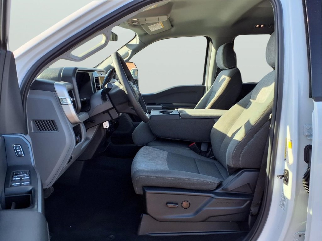 Used 2025 Ford F250 XLT AWD/4WD image 16
