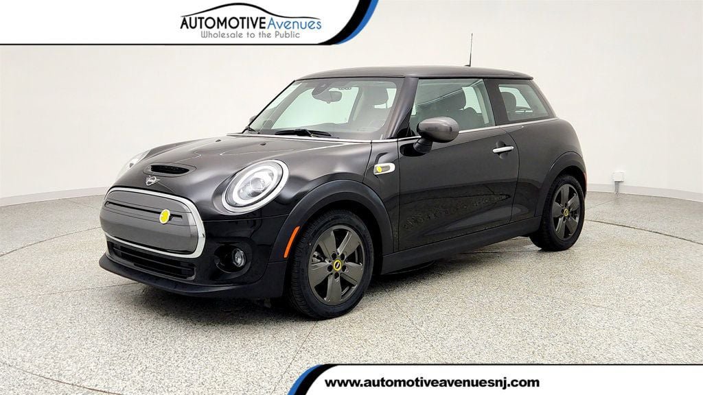 Used 2021 MINI Cooper SE w/ 6.5" Touchscreen Package FWD image 1