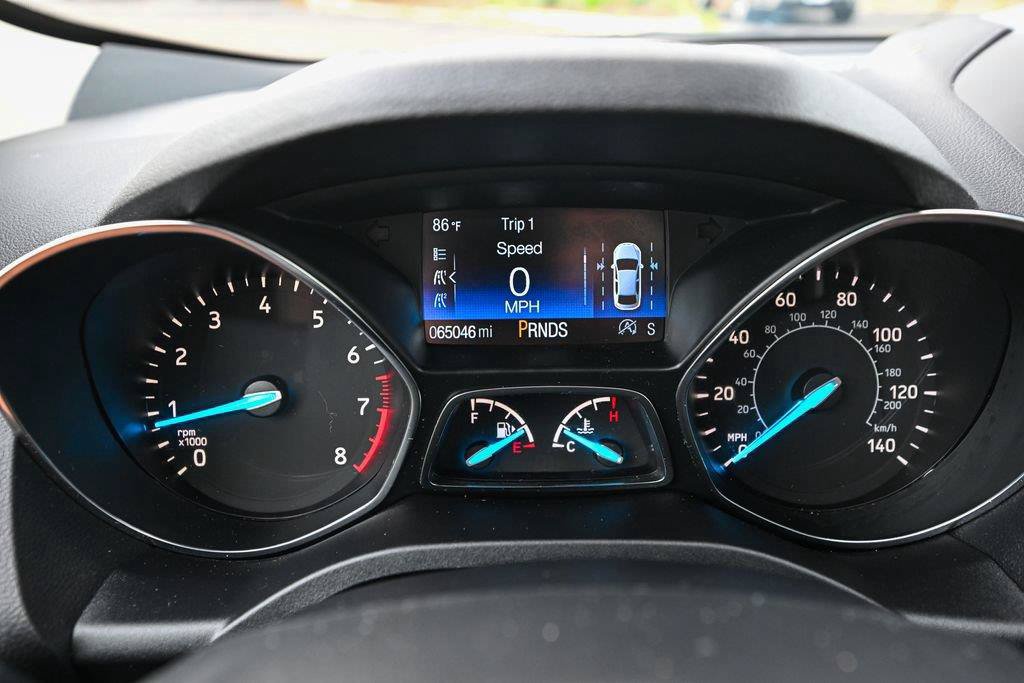 Used 2019 Ford Escape Titanium AWD/4WD image 39