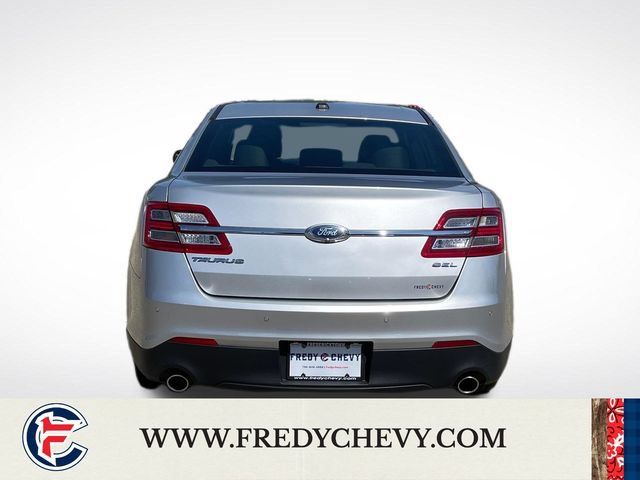Used 2019 Ford Taurus SEL FWD image 5