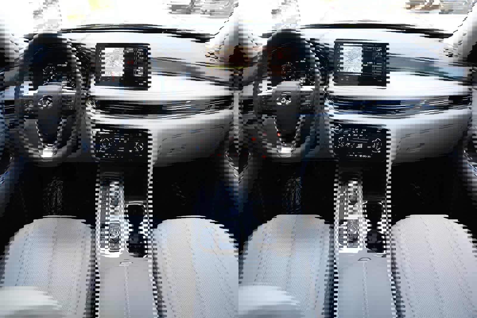 Certified 2026 INFINITI QX60 Luxe w/ Cargo Package image 7