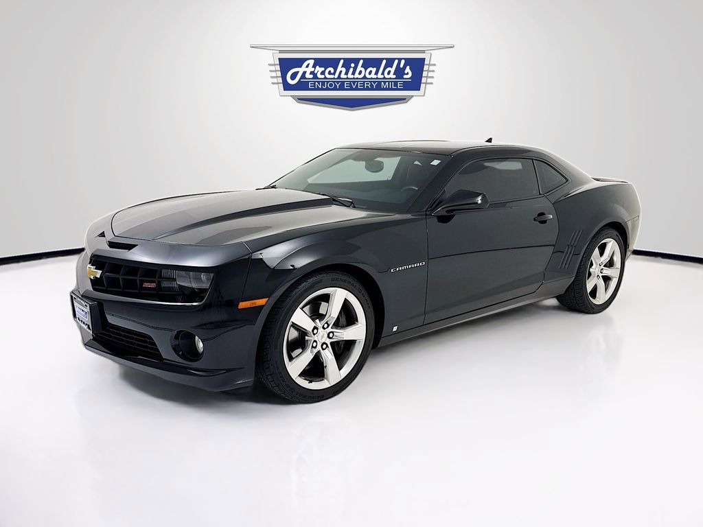 Used 2010 Chevrolet Camaro SS w/ RS Package RWD image 3