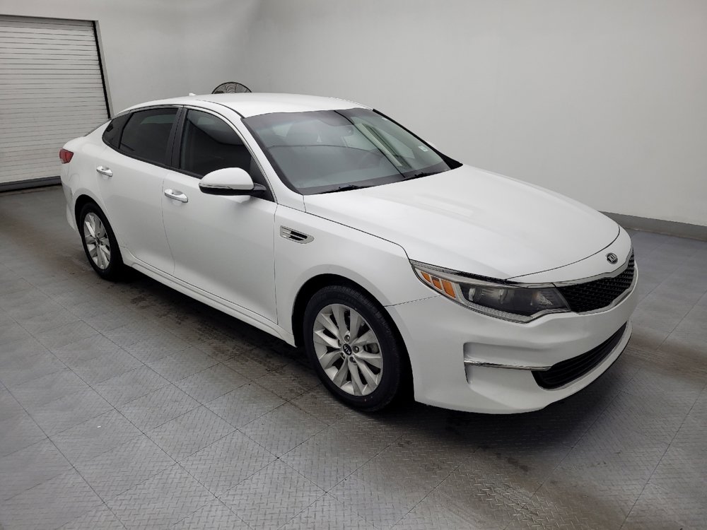 Used 2017 Kia Optima LX w/ Option Group 014 image 11