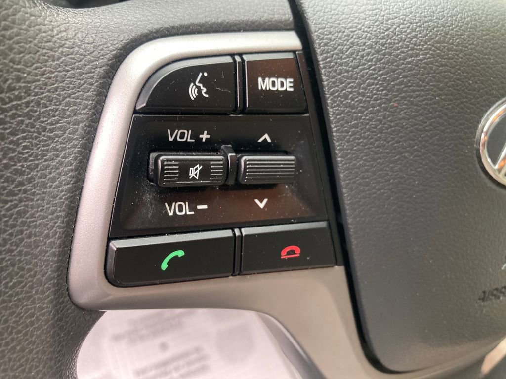Used 2018 Hyundai Elantra SE image 42