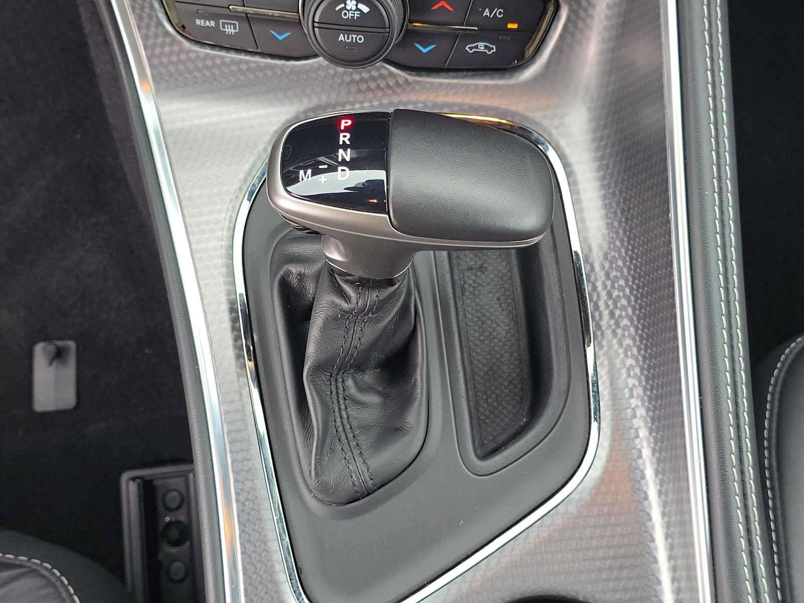 Used 2020 Dodge Challenger SRT Hellcat RWD image 31