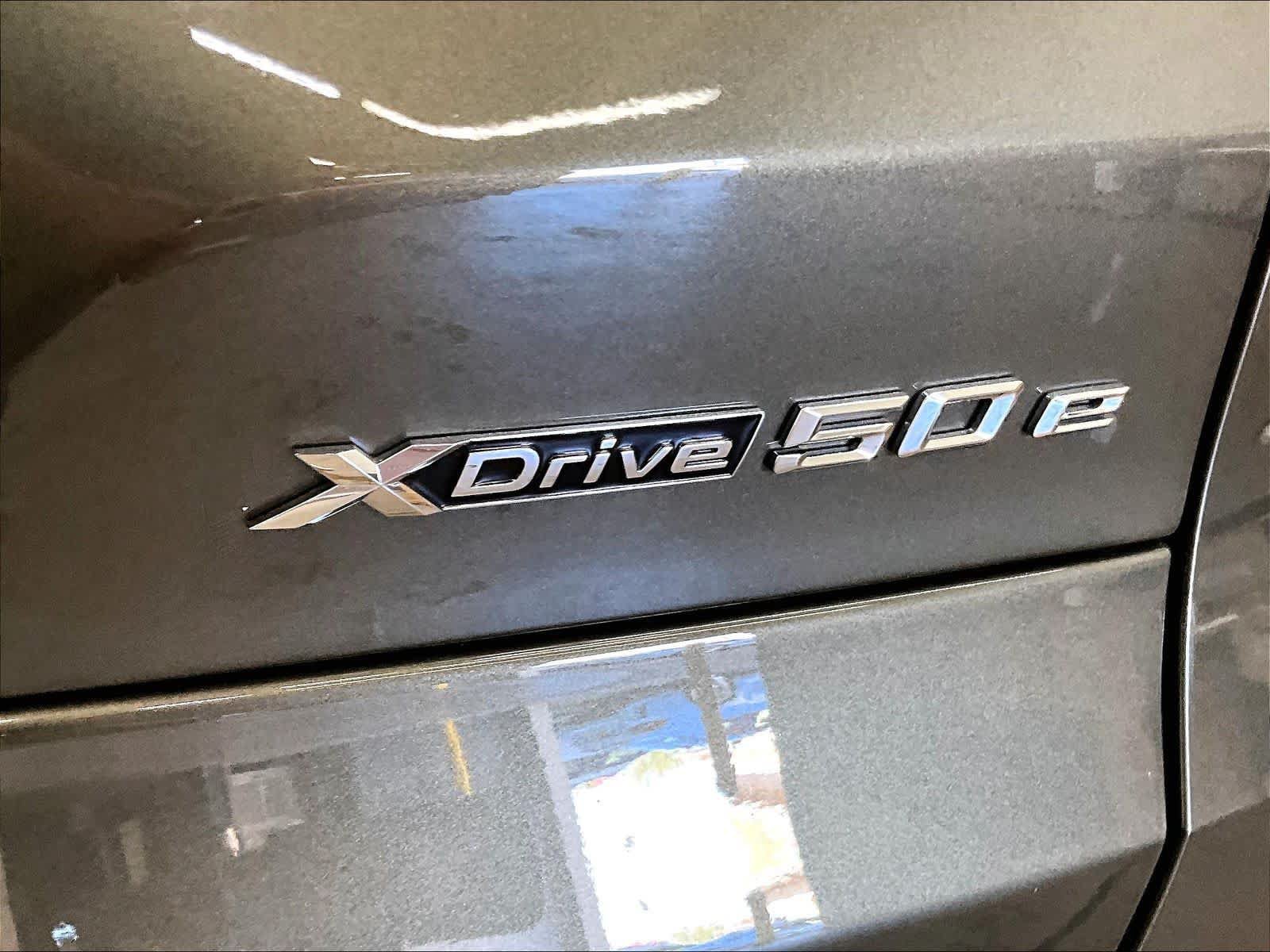 Used 2026 BMW X5 xDrive50e w/ Executive Package AWD/4WD image 11