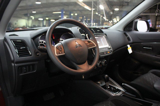 New 2026 Mitsubishi Outlander Sport ES image 5