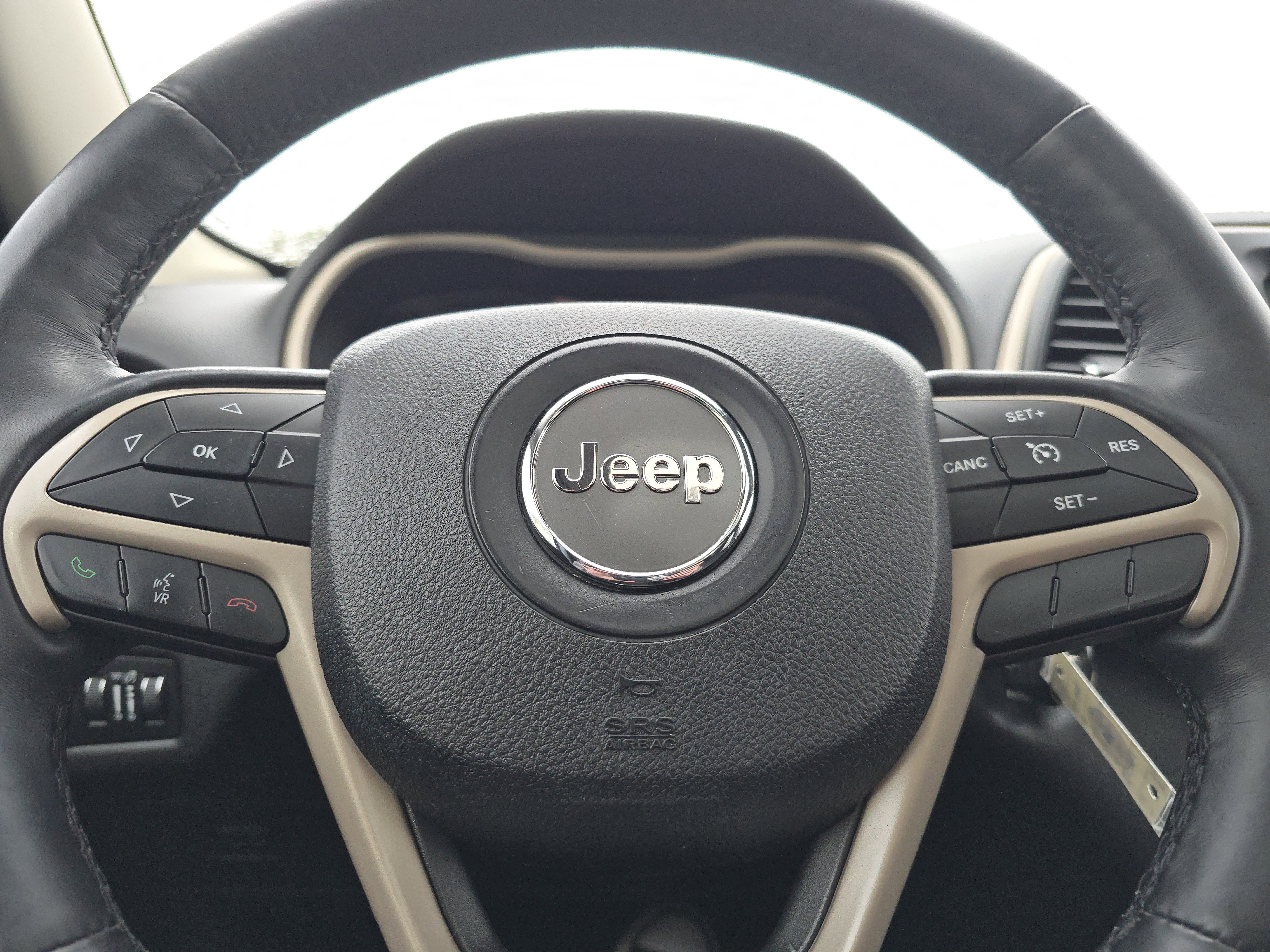 Used 2016 Jeep Cherokee 75th Anniversary image 21