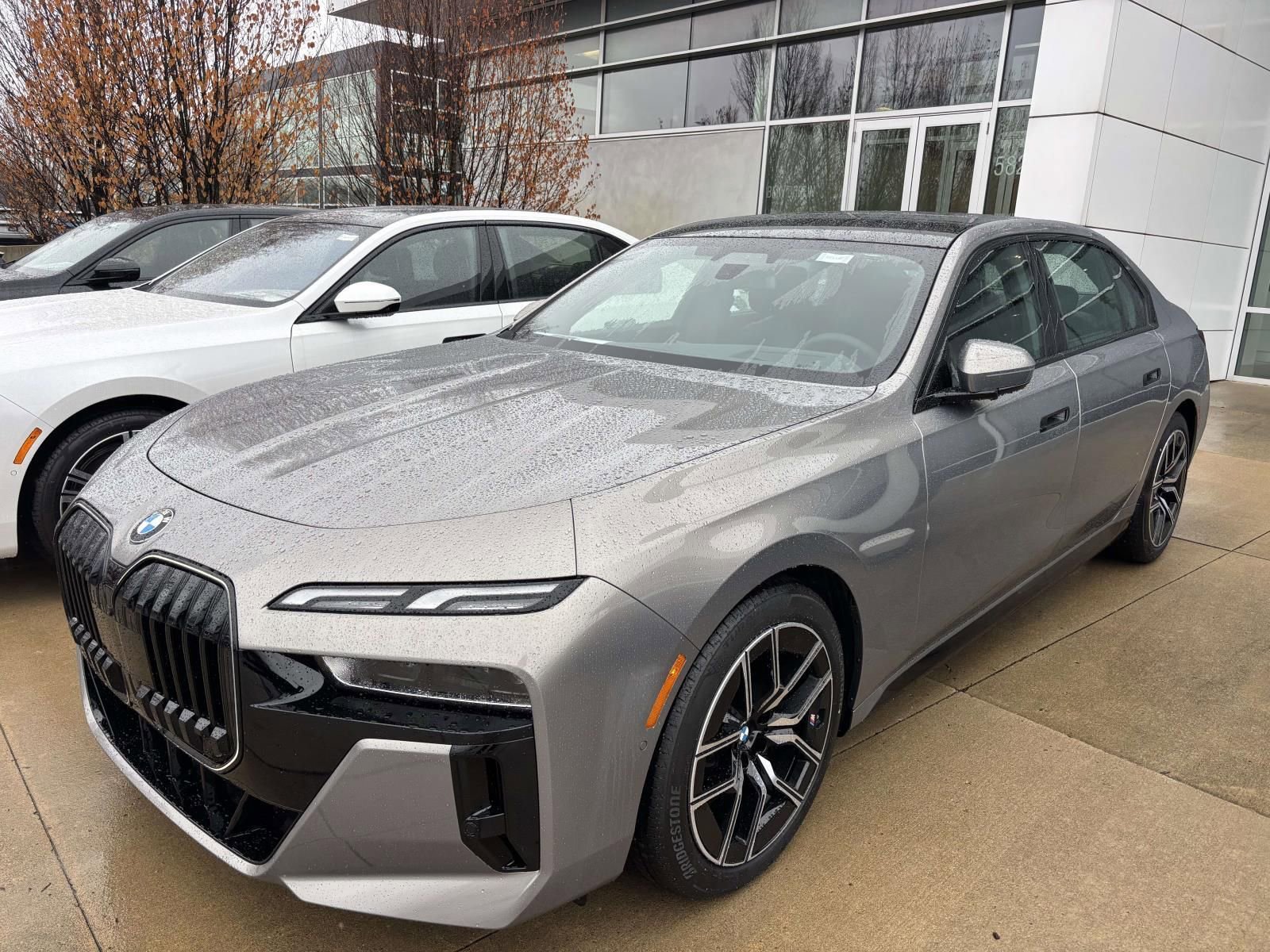 New 2026 BMW 740i xDrive image 1