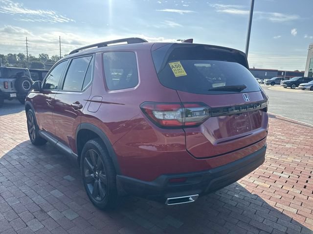 Used 2023 Honda Pilot Sport image 7
