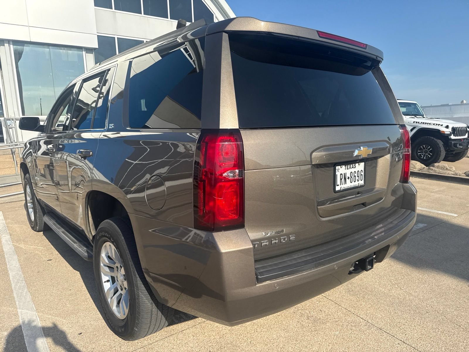 Used 2016 Chevrolet Tahoe LS RWD image 8