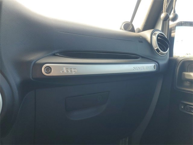 Used 2014 Jeep Wrangler Unlimited Sahara w/ Max Tow Package image 29