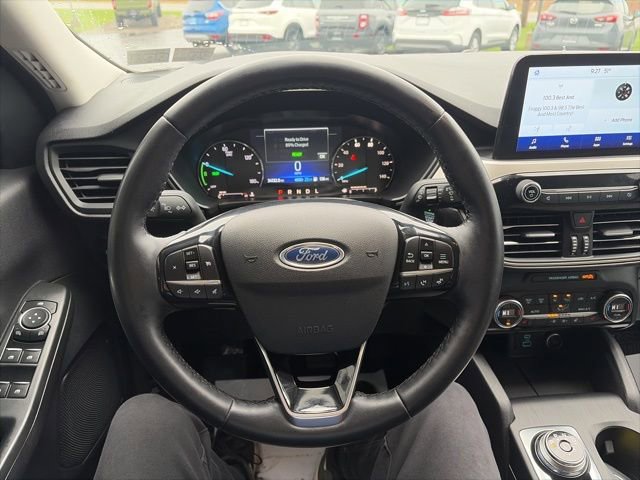 Used 2021 Ford Escape SE w/ Cold Weather Package FWD image 11