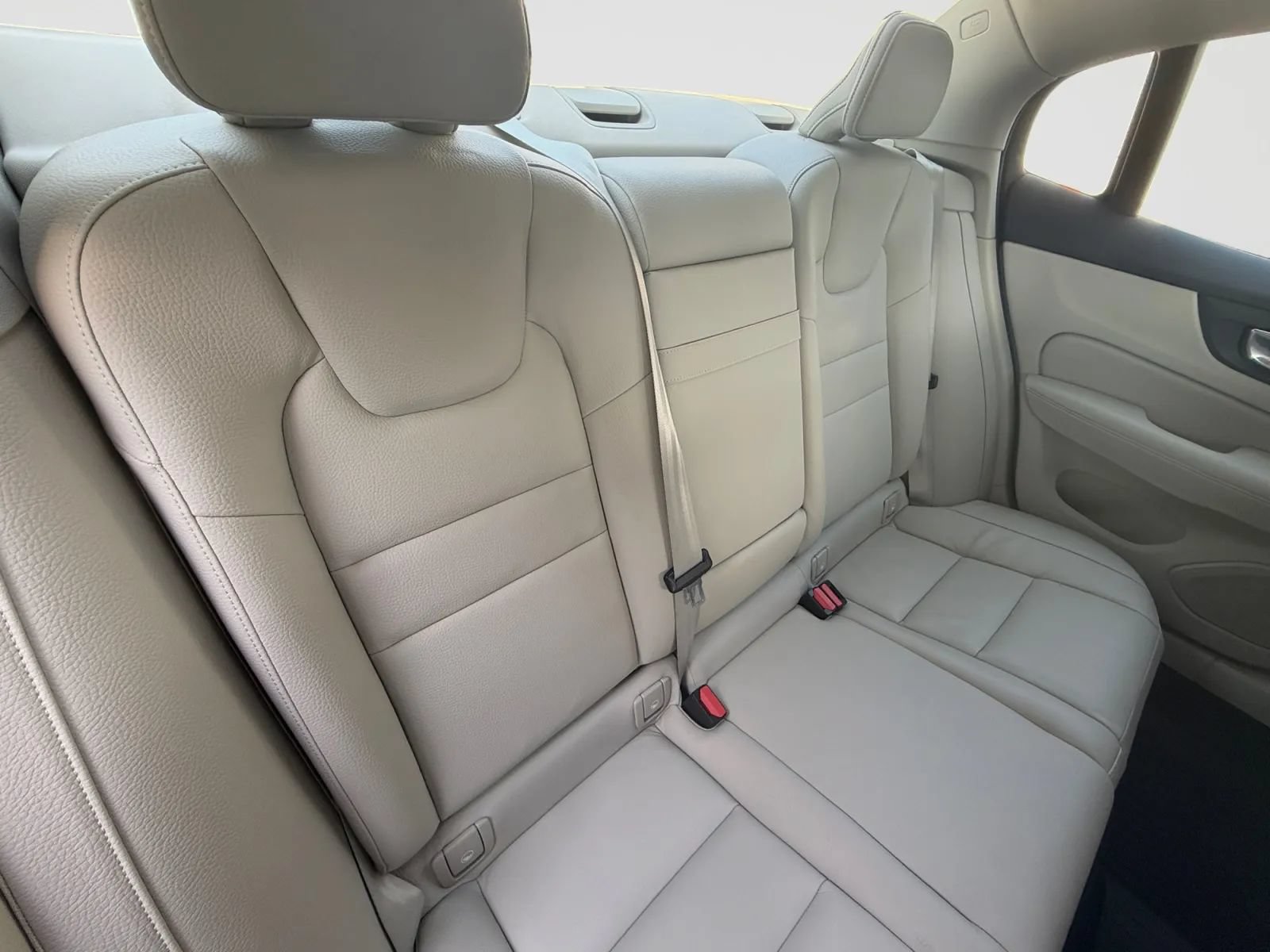 Used 2019 Volvo S60 T6 Momentum AWD/4WD image 18