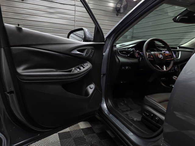 Used 2022 Buick Encore GX Essence FWD image 32
