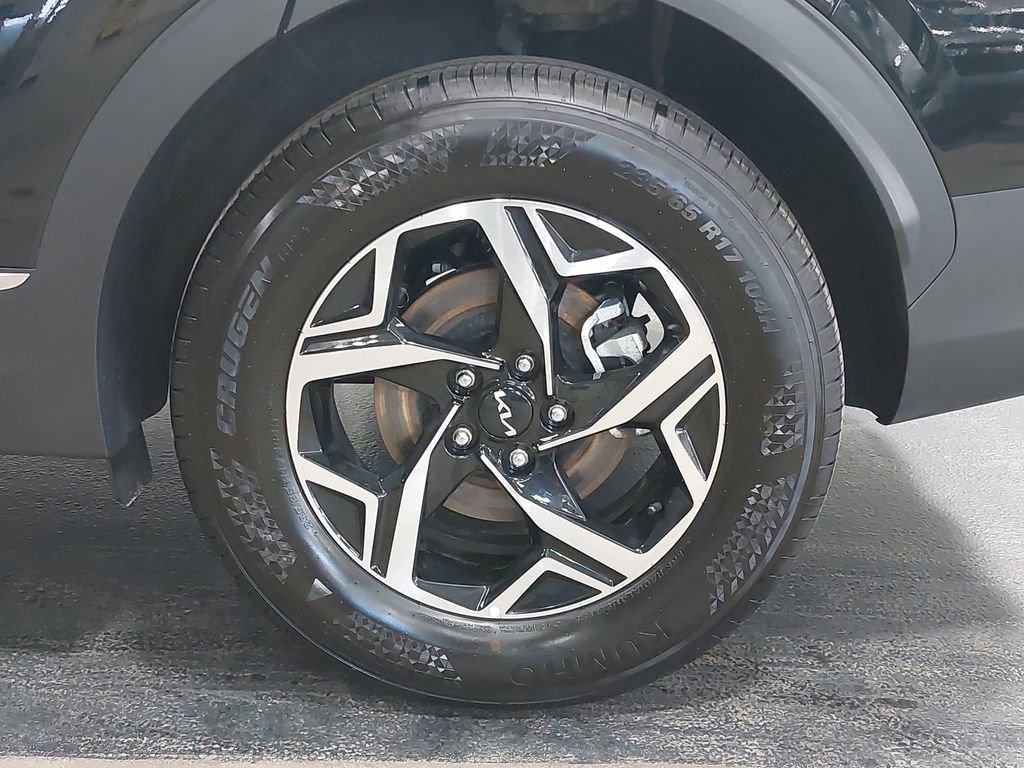 Used 2025 Kia Sportage LX image 54