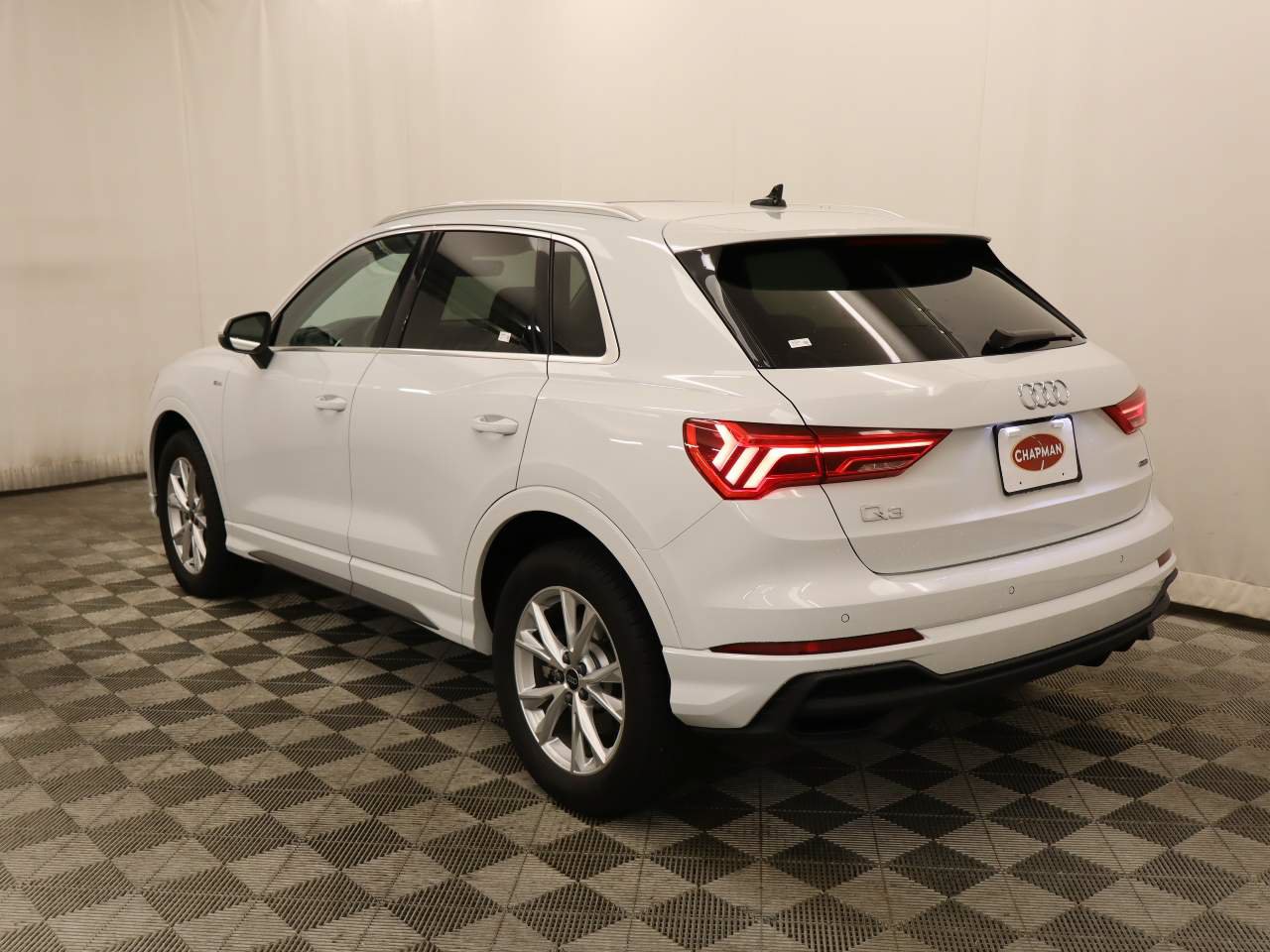 Used 2024 Audi Q3 2.0T Premium Plus AWD/4WD image 3