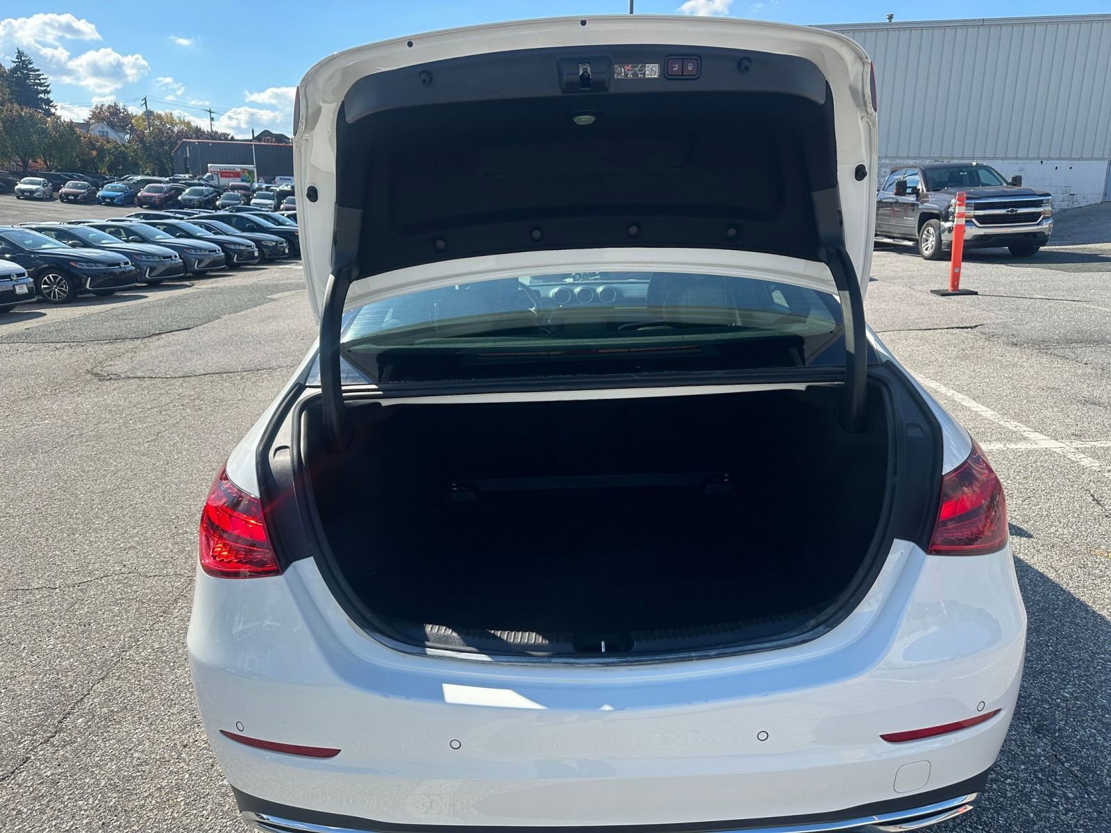 Used 2024 Mercedes-Benz C 300 4MATIC Sedan image 30