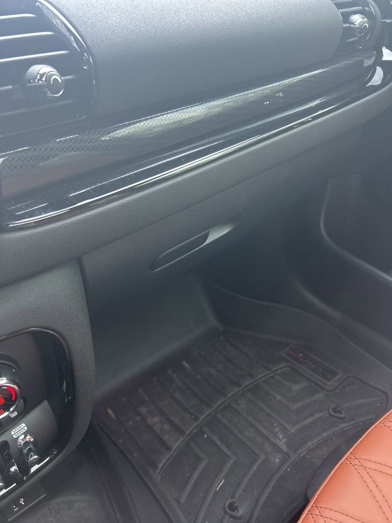 Used 2024 MINI Cooper Clubman S w/ Signature Upholstery Package image 20