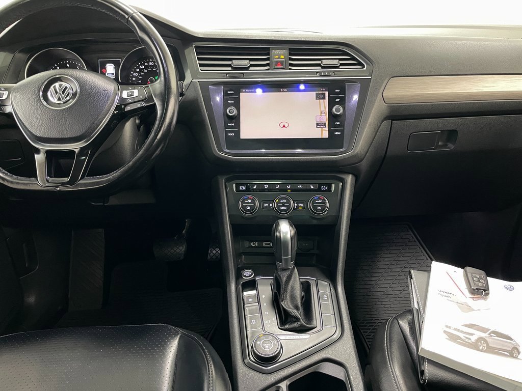 Used 2018 Volkswagen Tiguan SEL image 2
