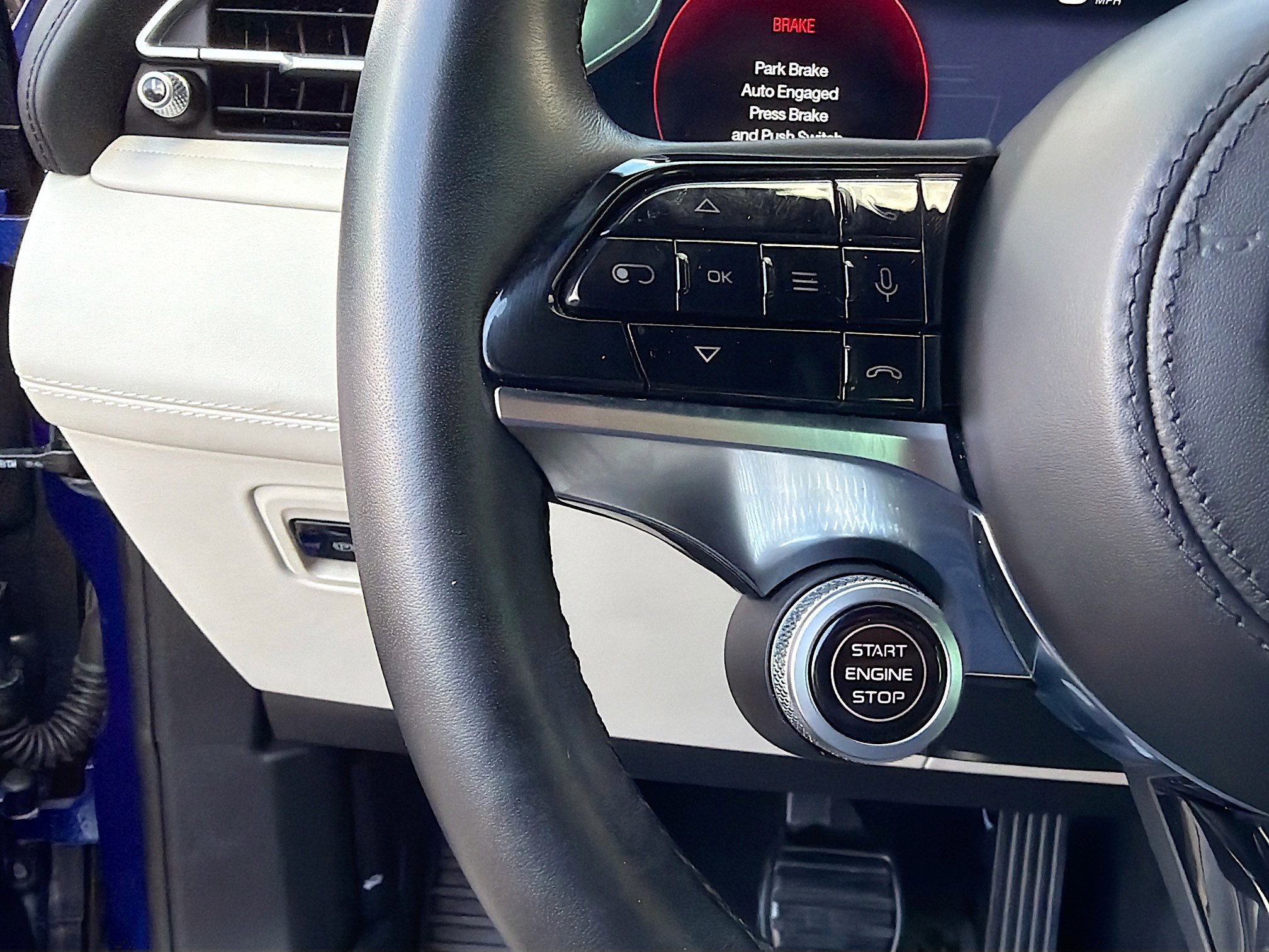 Used 2023 Maserati Grecale Modena image 37