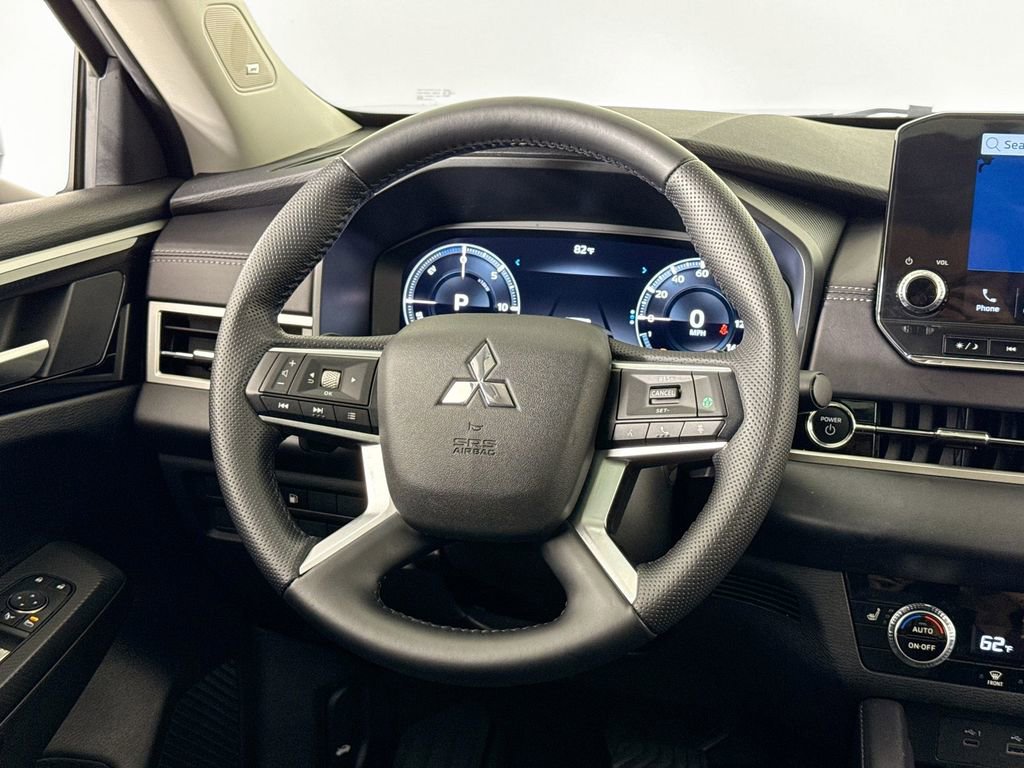 Used 2023 Mitsubishi Outlander 4WD Plug-In Hybrid image 20