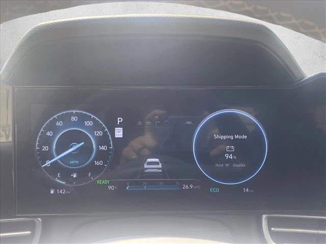 Certified 2025 Hyundai Elantra SEL image 10