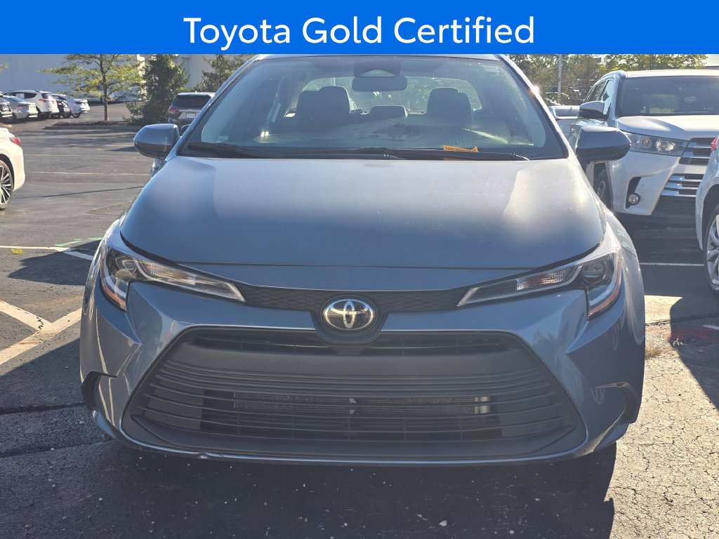 Used 2024 Toyota Corolla LE FWD image 2