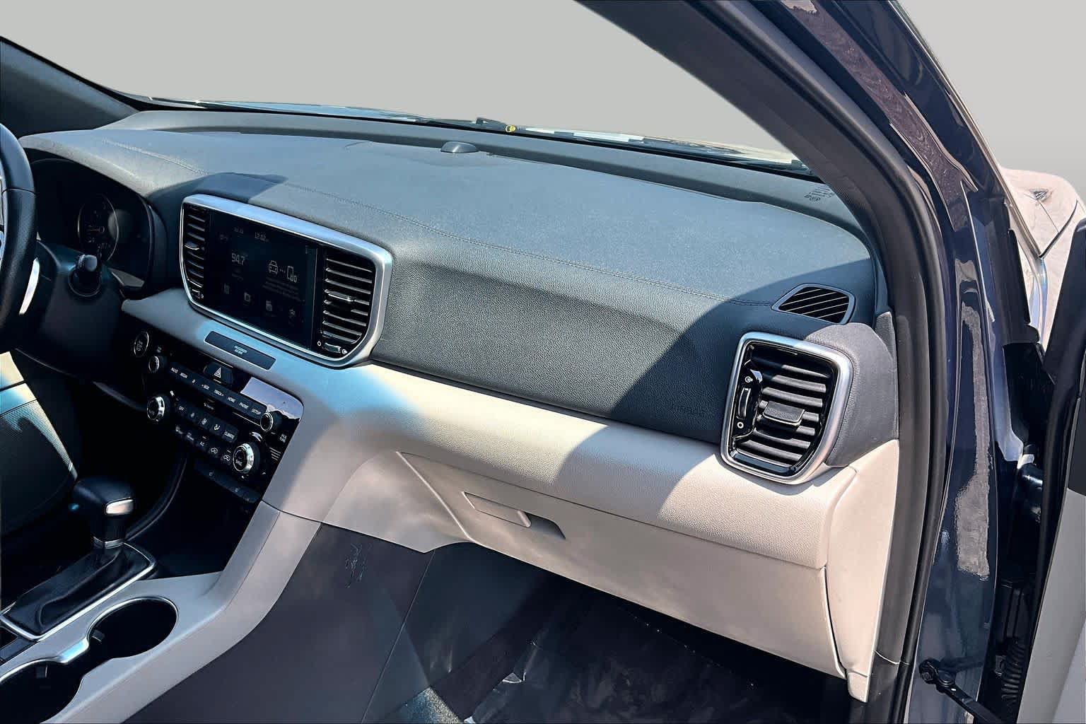 Used 2021 Kia Sportage S w/ S FWD Premium Package image 19
