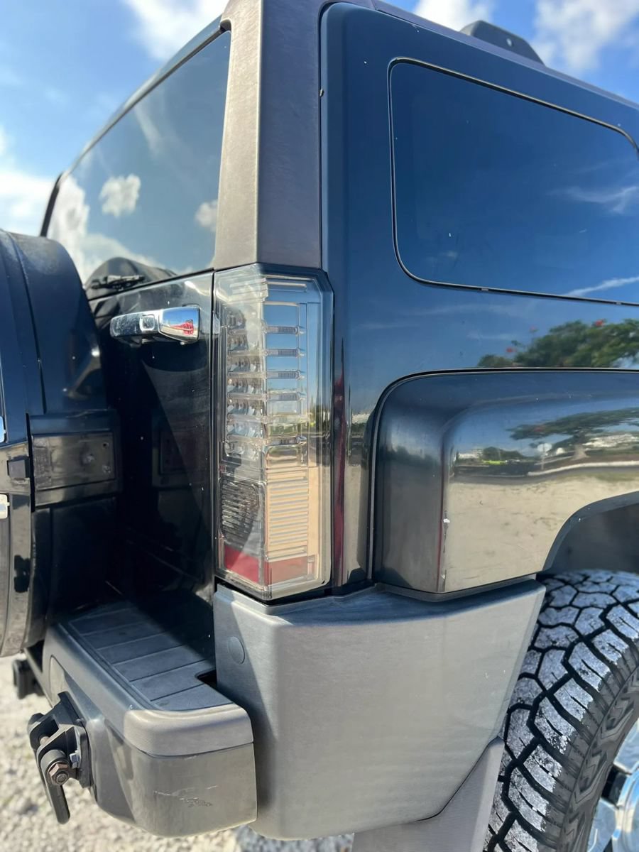 Used 2007 HUMMER H3 AWD/4WD image 11