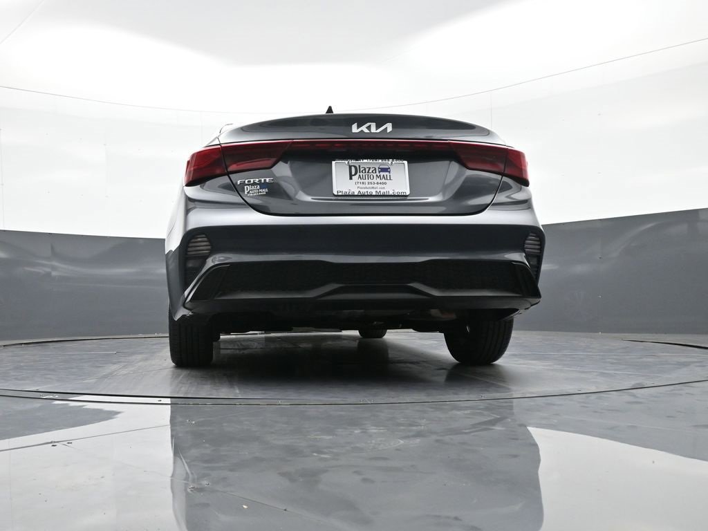 Certified 2022 Kia Forte LXS image 28