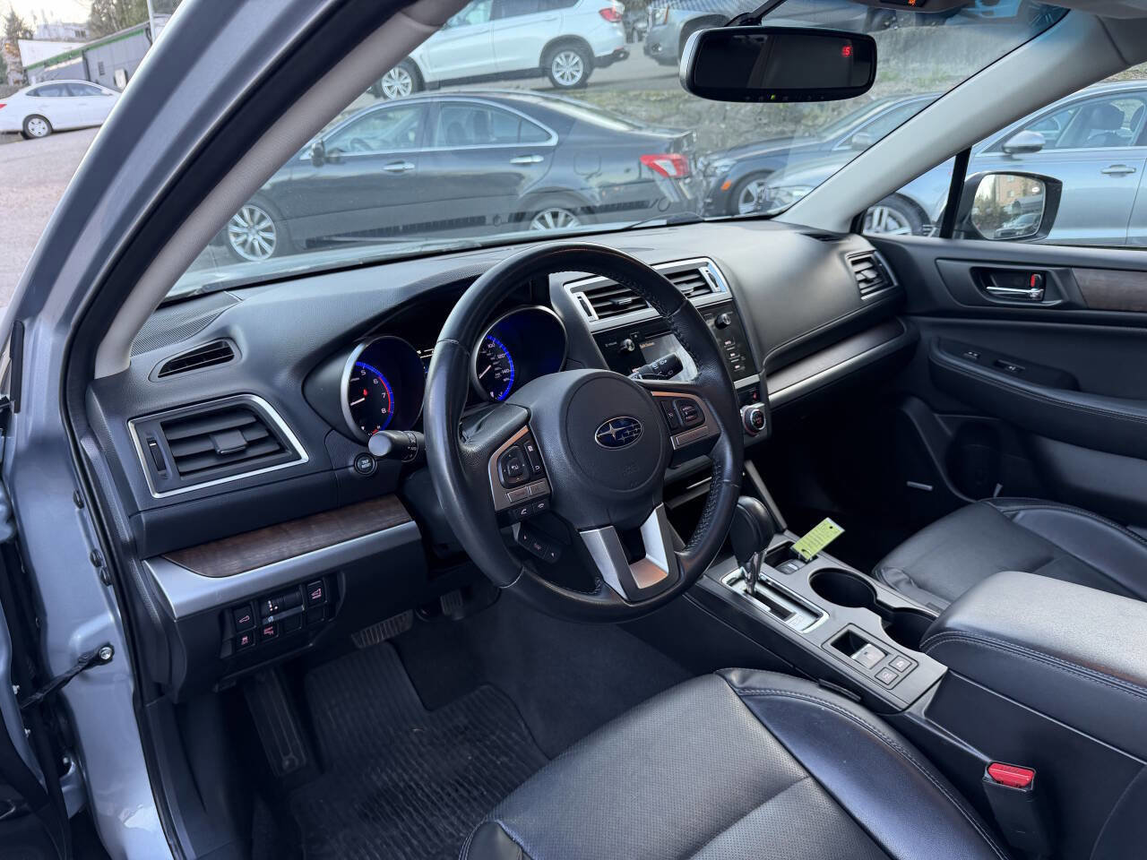 Used 2017 Subaru Outback 2.5i Limited w/ Popular Package #5 image 30