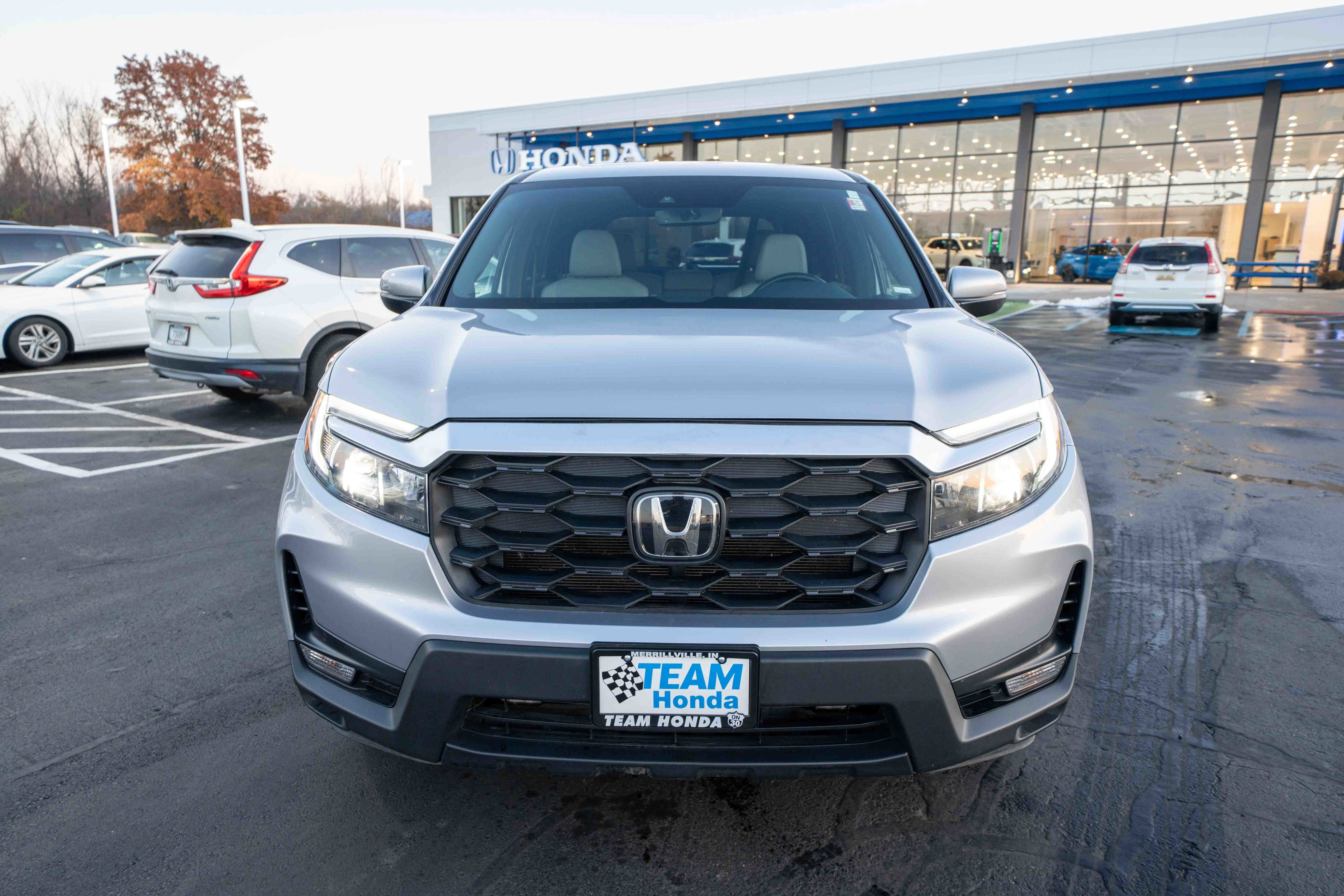 Used 2022 Honda Passport EX-L image 2