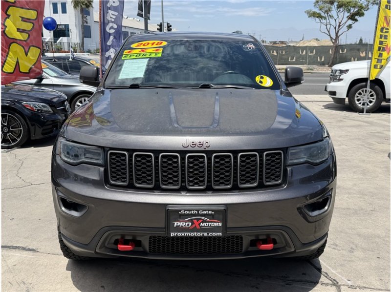 Used 2018 Jeep Grand Cherokee Trailhawk w/ Trailhawk Luxury Group AWD/4WD image 8