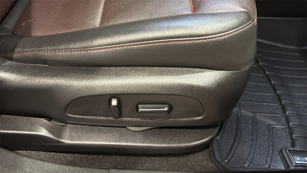 Used 2019 Chevrolet Blazer RS image 13