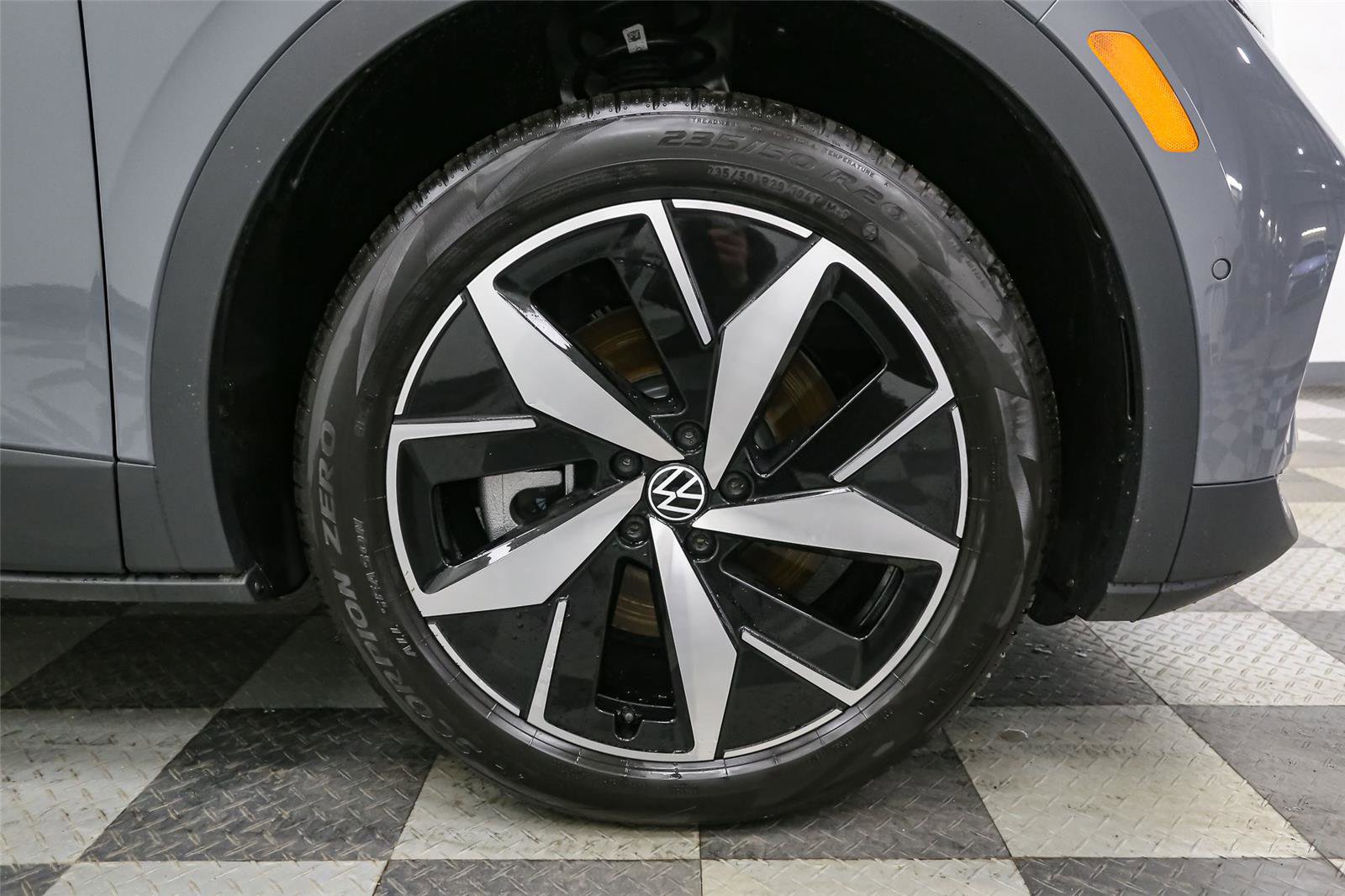 New 2025 Volkswagen ID.4 Pro S AWD/4WD image 11
