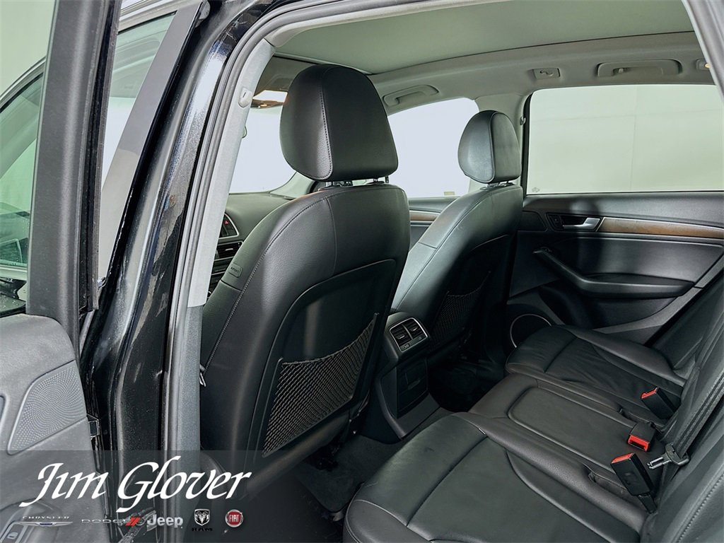 Used 2017 Audi Q5 2.0T Premium Plus w/ Technology Package image 14