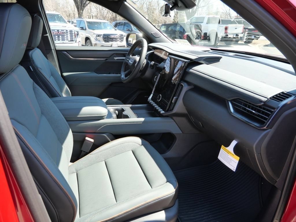New 2026 GMC Acadia AT4 w/ Luxury Package AWD/4WD image 27