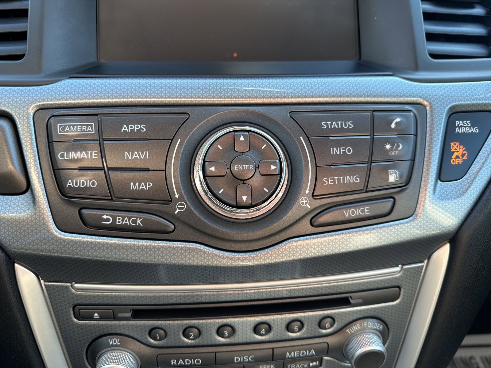 Used 2019 Nissan Pathfinder SL AWD/4WD image 65