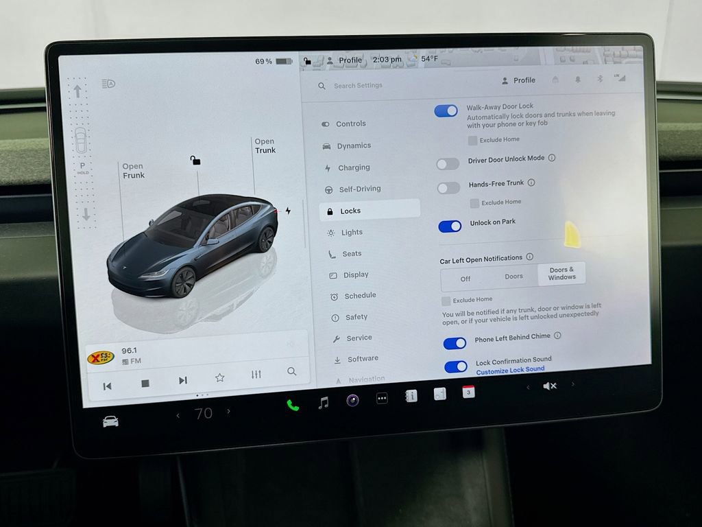 Used 2025 Tesla Model 3 Long Range AWD/4WD image 29
