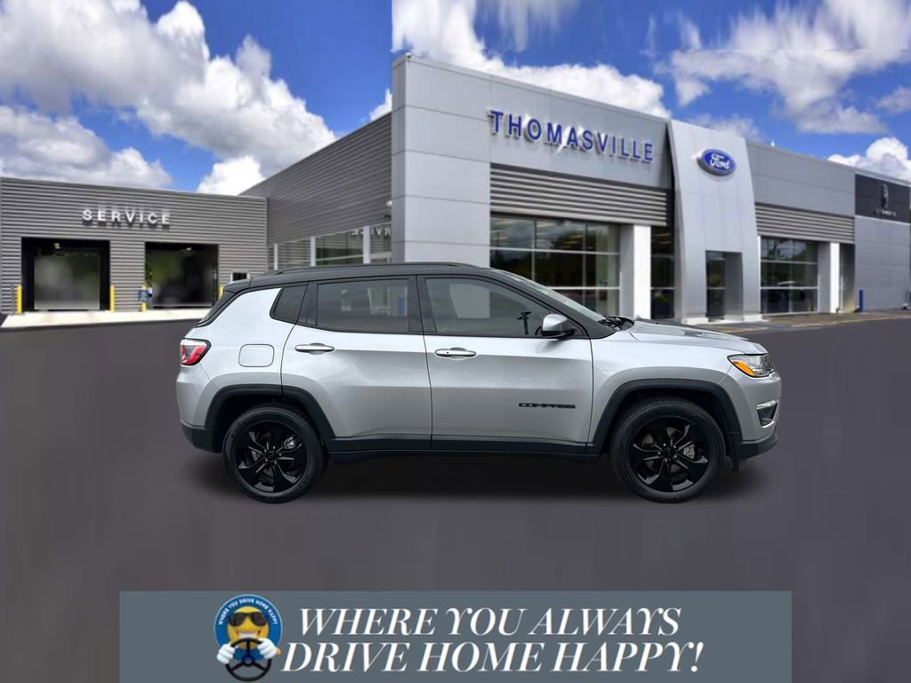 Used 2020 Jeep Compass Latitude image 2