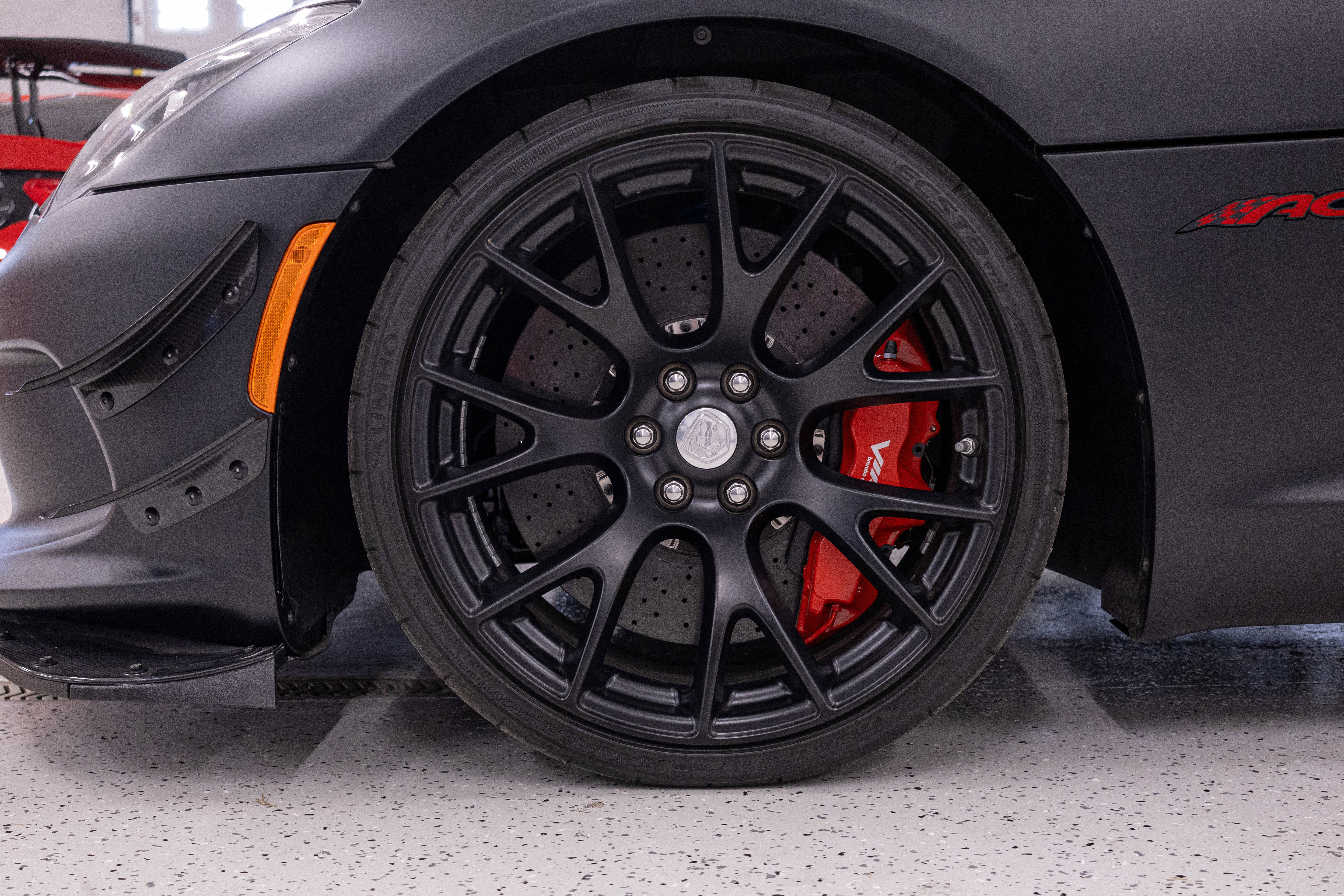 Used 2017 Dodge Viper GTC w/ ACR Package RWD image 19