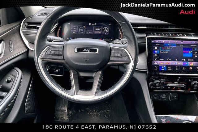 Used 2021 Jeep Grand Cherokee L Limited AWD/4WD image 5