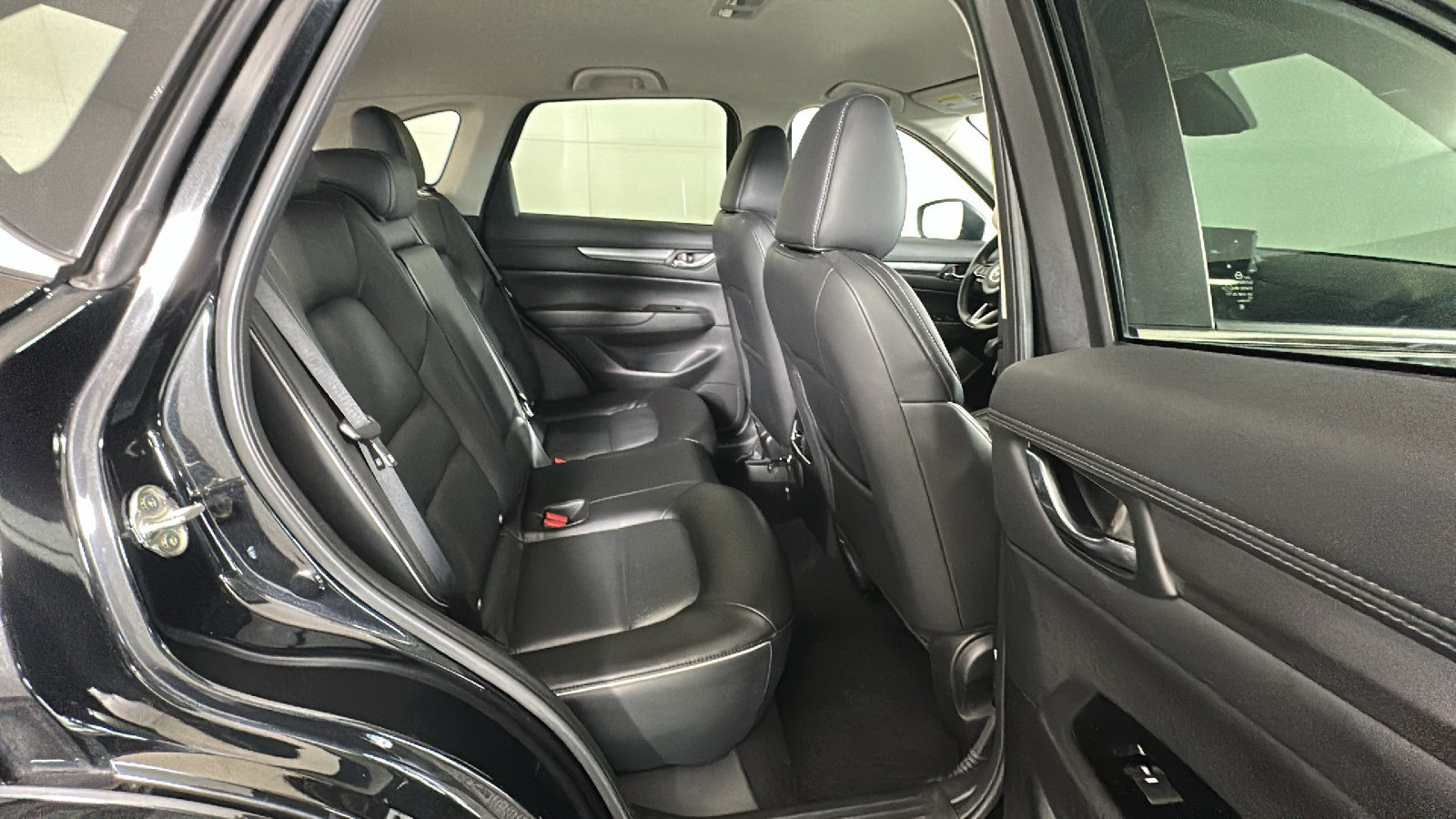 Used 2025 MAZDA CX-5 AWD 2.5 S w/ Select Package image 32