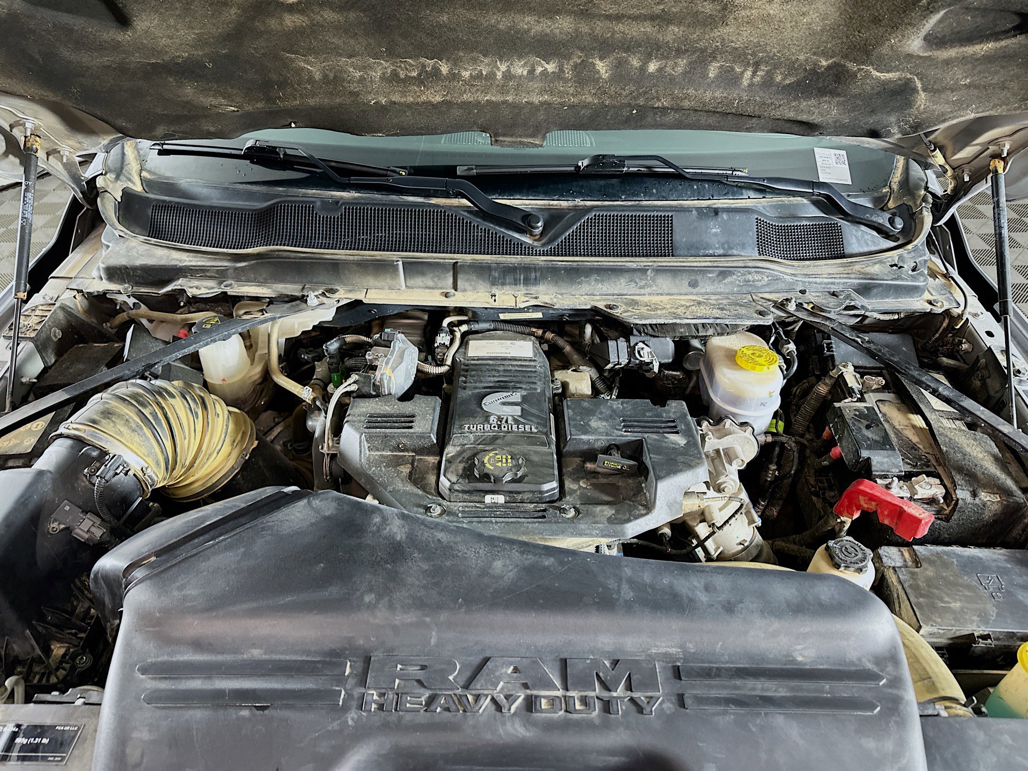 Used 2024 RAM 2500 Laramie image 32